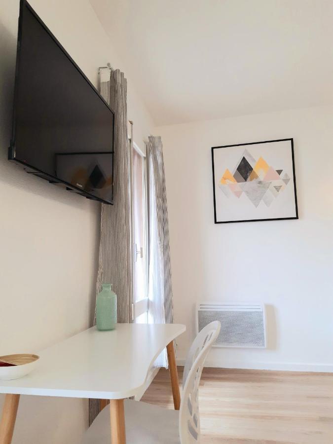 Апартаменти Studio Hyper Centre Avec Balcon Шатору Екстер'єр фото