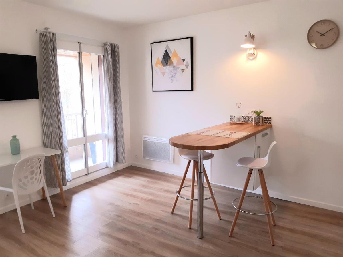Апартаменти Studio Hyper Centre Avec Balcon Шатору Екстер'єр фото